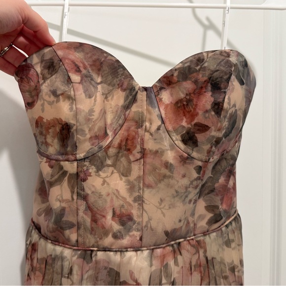 Lulus Corset Strapless Maxi Dress Size 8 NWT - Picture 3 of 5